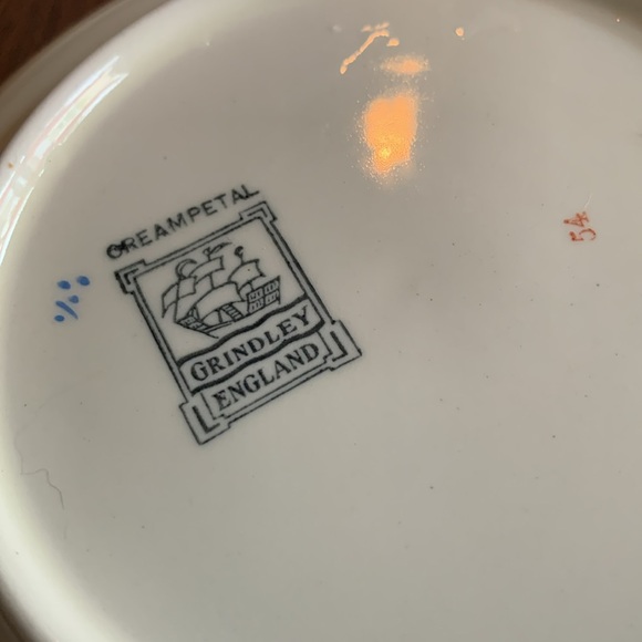 GRINDLEY - Vintage 50’s Cream Petal Large Serve Bowl - Picture 4 of 5